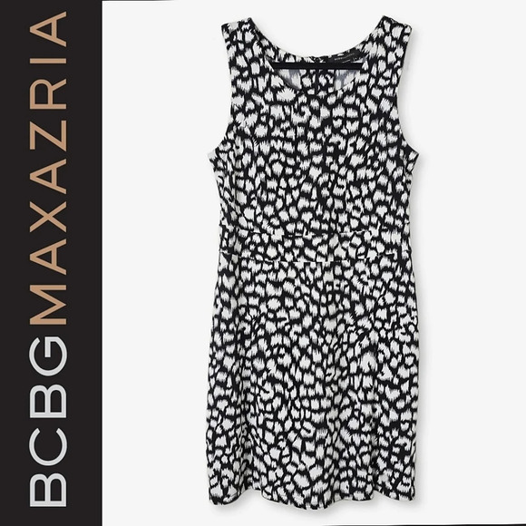 ✨4/$20. BCBGMAXAZRIA Abstract Black White Leopard Mini Sleeveless Shift Dress, M - Picture 2 of 12